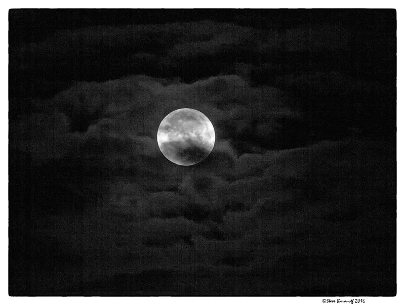 _6SB0982 setting full new moon in clouds bw.jpg